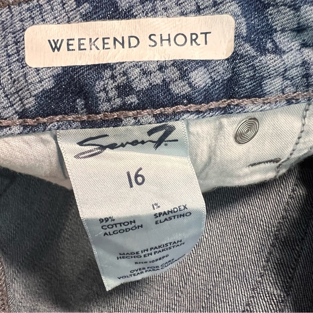 Seven 7 snakeskin print denim weekend short size 16 EUC - Picture 2 of 6